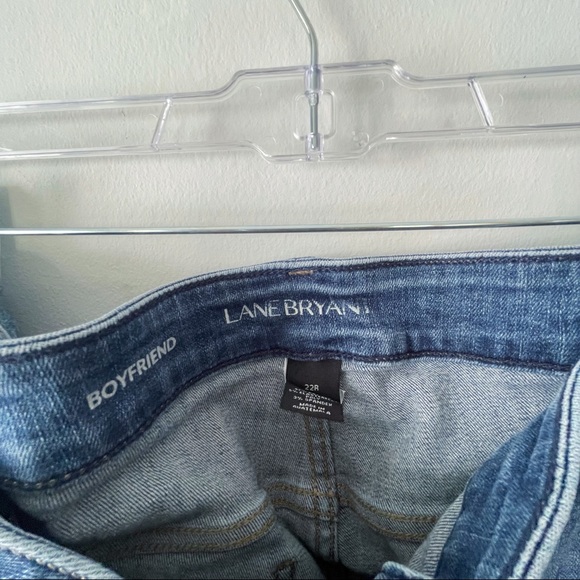 🪐Lane Bryant Boyfriend Jean in 22r🪐 - Picture 2 of 3
